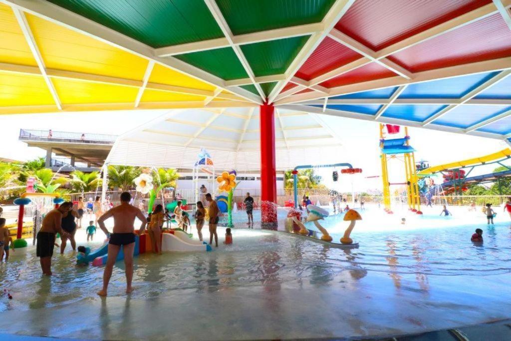 Aparthotel Diroma - Ganhe Um Dia No Diroma Acqua Park Caldas Novas